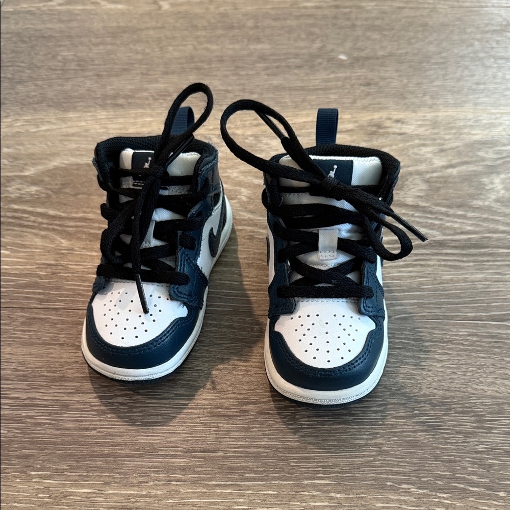 Toddler navy and White air Jordan sneakers